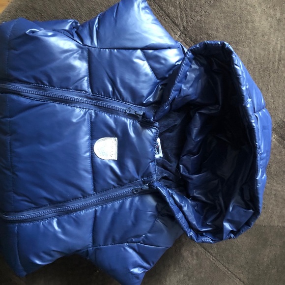 Snowsuit - Picture 4 of 6